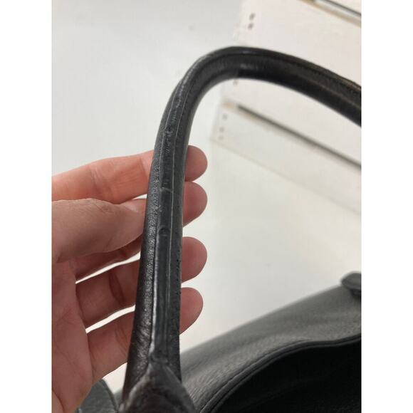 MICHAEL KORS, MEDIUM SIZE BLACK PEBBLED LEATHER HANDBAG - Picture 6 of 16